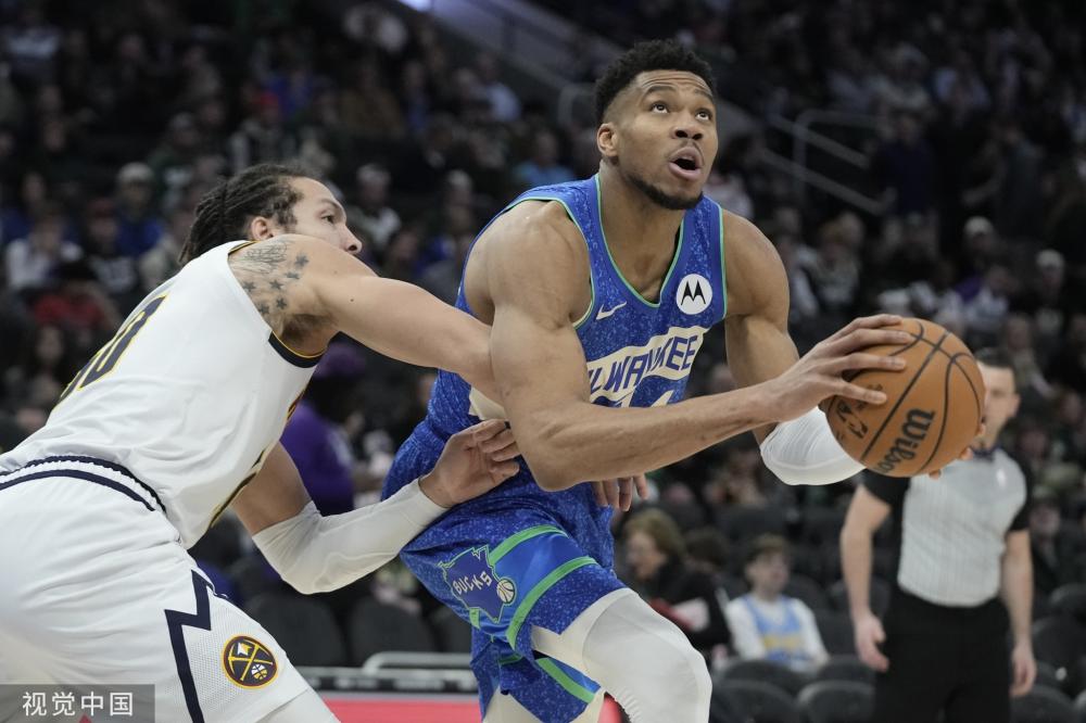 做出了一个 做出了一个