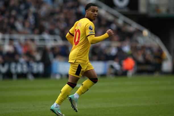 随着巴黎在 随着巴黎在