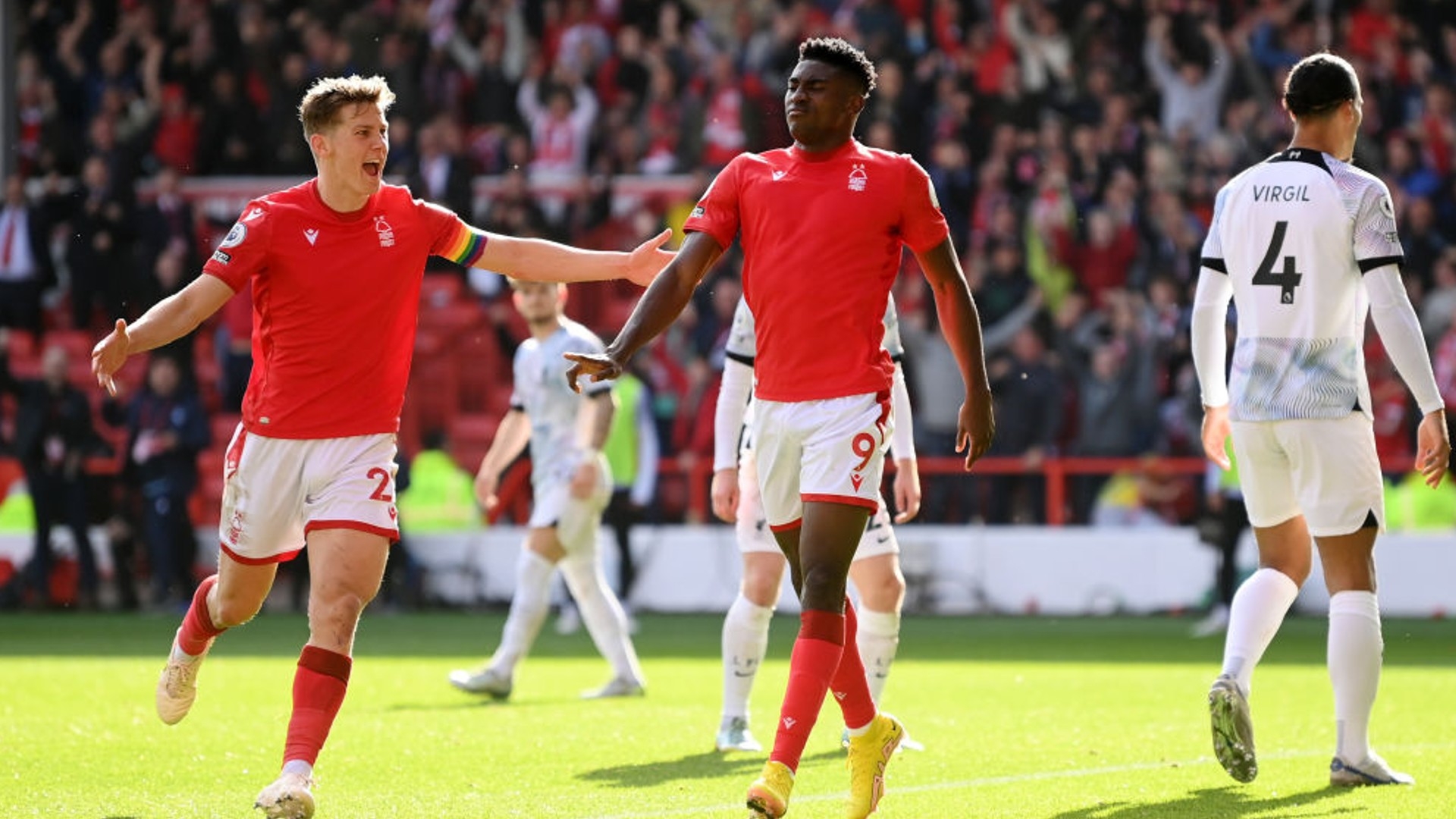 戴维斯和他 戴维斯和他